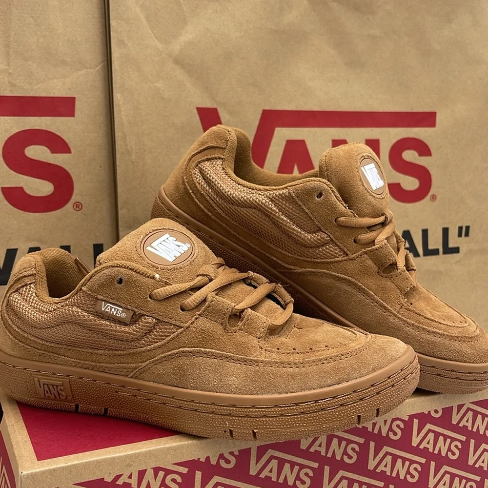 Vans Men’s Speed Ls Chipmunk Mono
VN000CTNGWT Sneakers - Picture 7 of 16